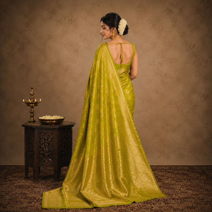 Panna Banarasi Zardousi - Banarasi Waves