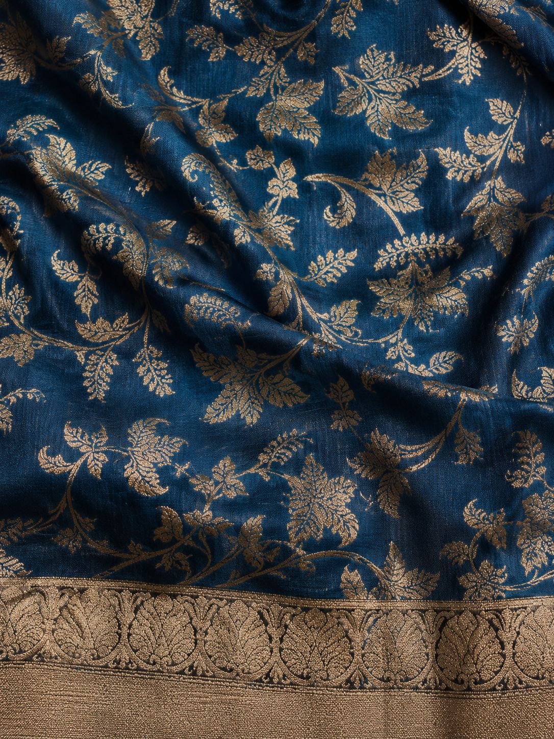 Neelambari Banasari Zardousi - Banarasi Waves image 3
